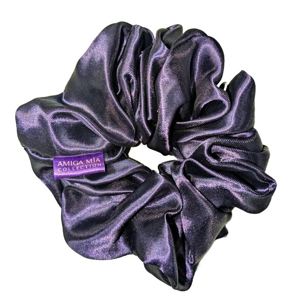 Amiga Mia large navy blue satin scrunchie hand crafted - Picture 4 of 5